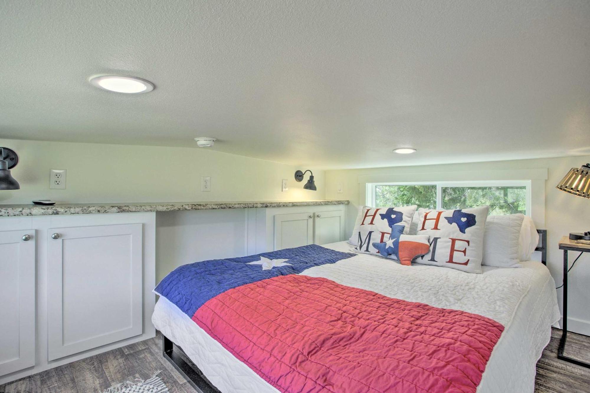 Cozy Mckinney Tiny Home With Porch And Fire Pit! Buitenkant foto
