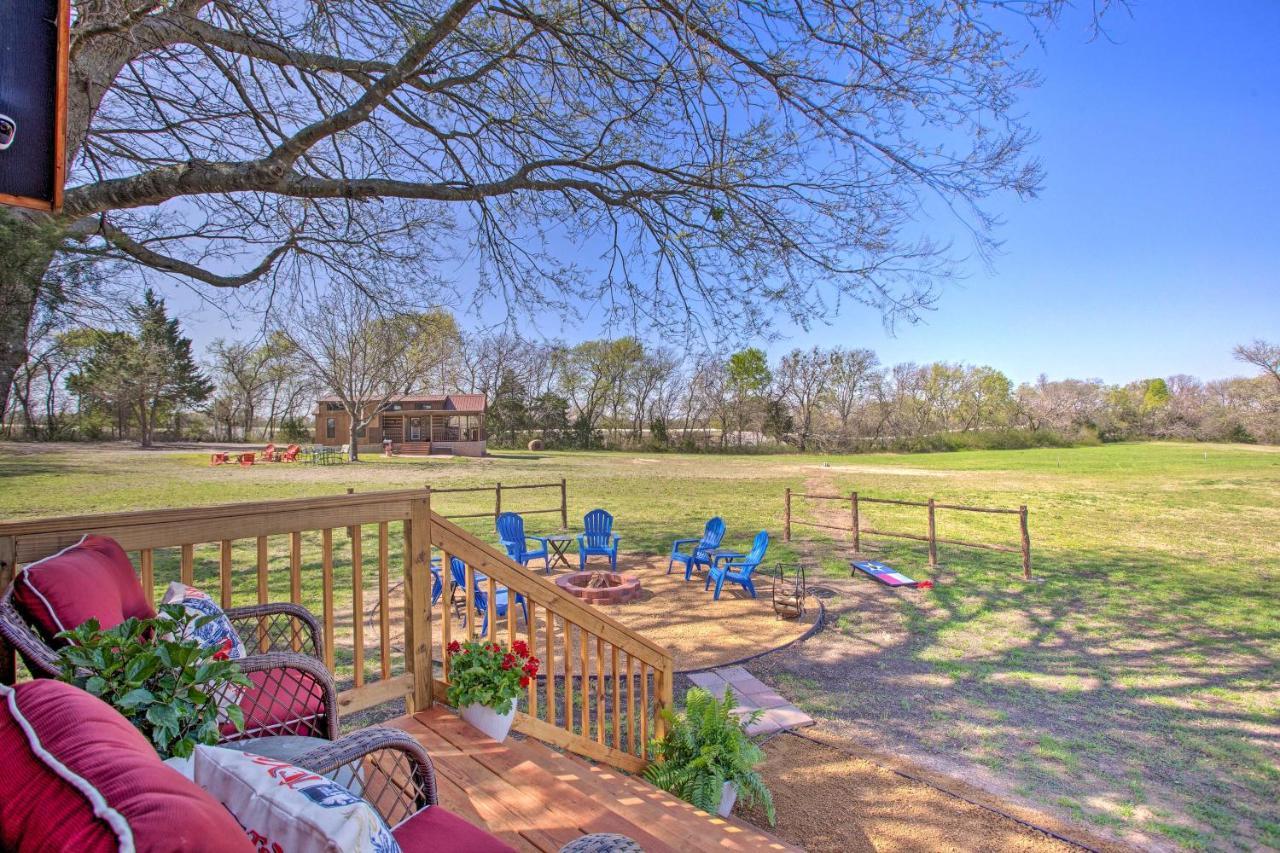 Cozy Mckinney Tiny Home With Porch And Fire Pit! Buitenkant foto